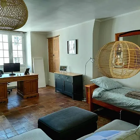 Holiday home 17th Century Town House In Centre