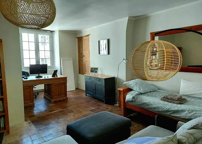 Holiday home 17th Century Town House In Centre