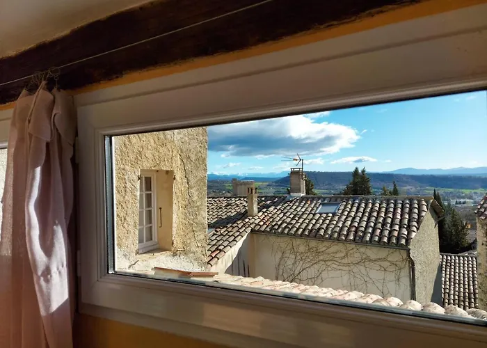 17th Century Town House In Centre * Forcalquier