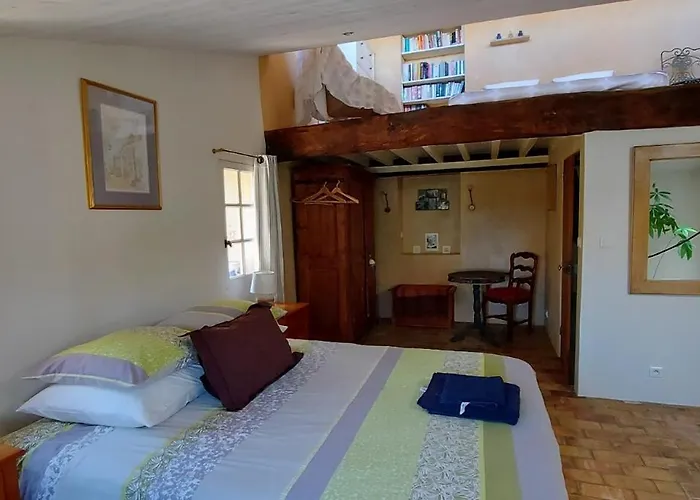 17th Century Town House In Centre Holiday home