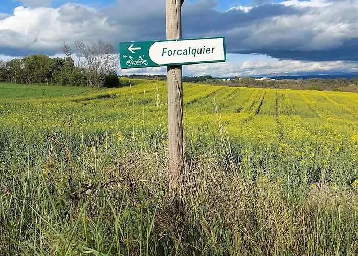 17th Century Town House In Centre * Forcalquier